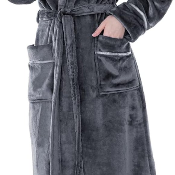 Fleece Robe For Women, Plush Warm Bathrobe Womens, Fluffy Soft Spa Long Robe - Picture 2 of 7